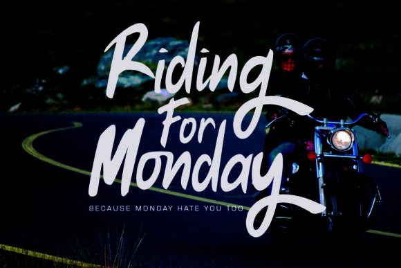Riding for Monday: A Bold Script Font for Web Design